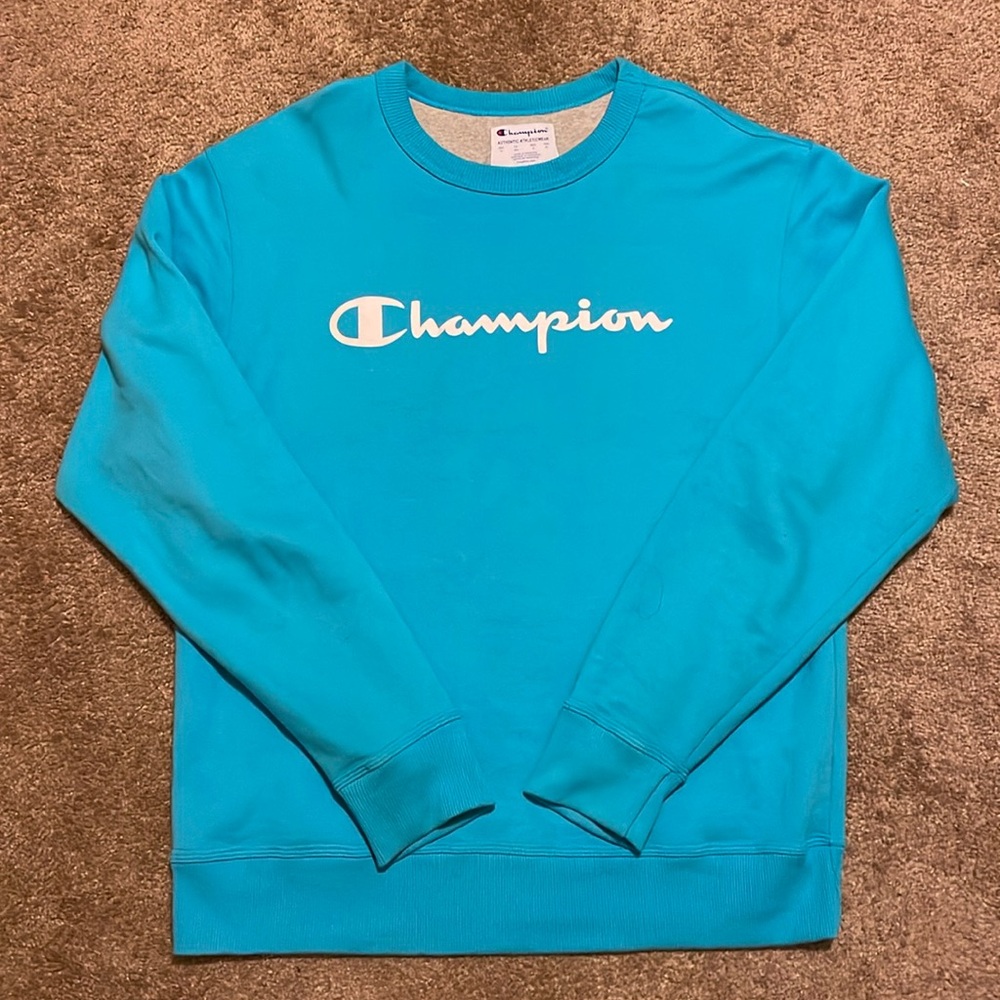 Super Comfortable Champion athletic wear Crewneck Sweatshirt Size Medium Blue